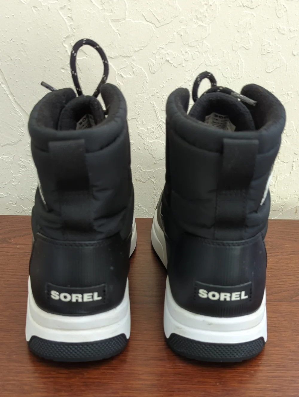 Sorel Whitney III Mid Waterproof Winter Boot in Black & Sea Salt Size 9